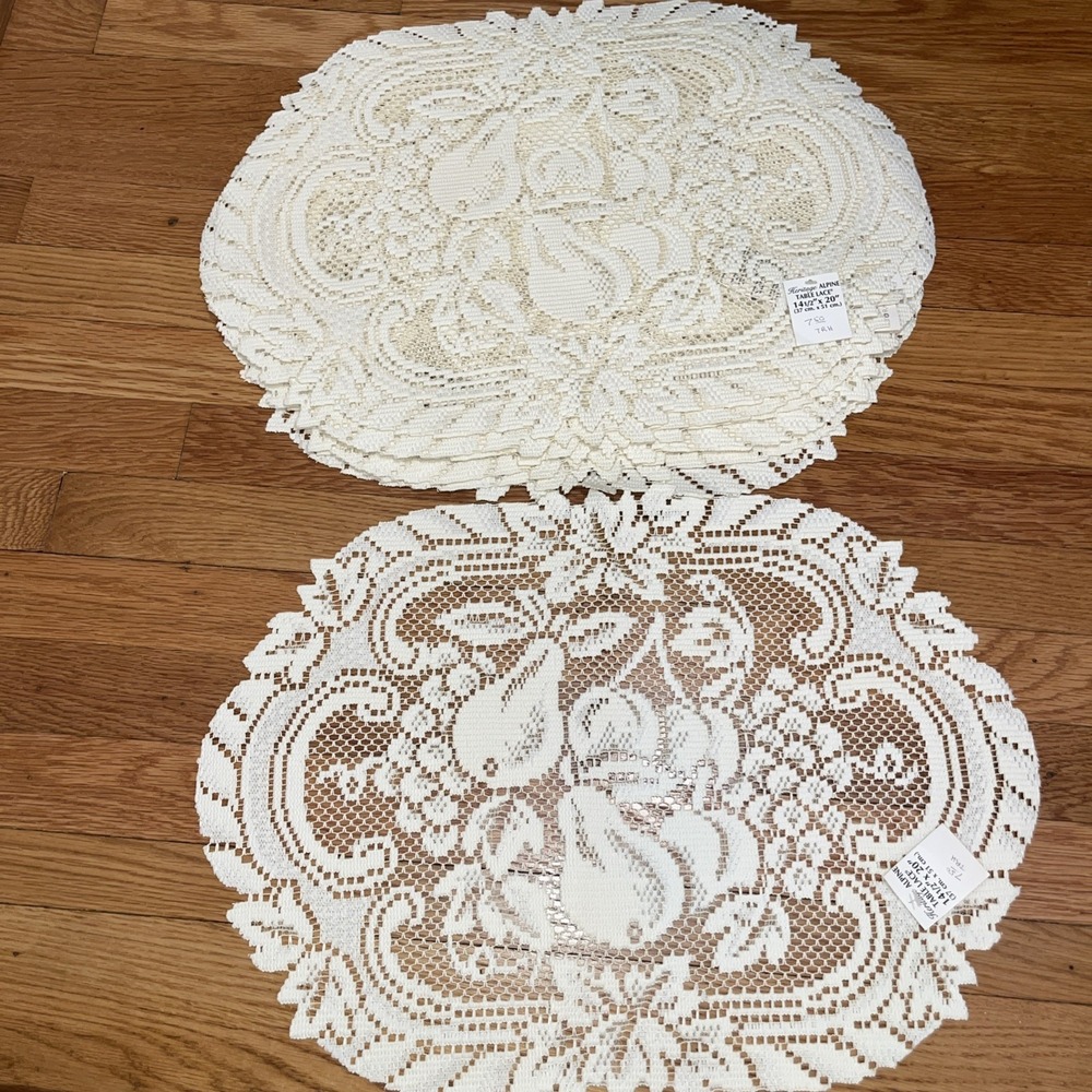 NWT Vintage Alpine‎ Lace Placemats Gorgeous